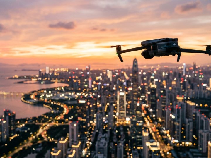 DJI contre Insta360 : la rivalité de Shenzhen qui redessine le marché mondial du hardware